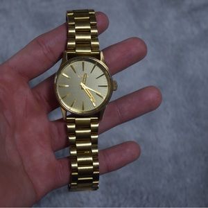 Nixon sentry gold watch